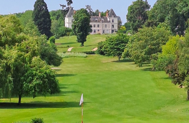 Charming suite at the Château de la Touche in the heart of the Loire Valley