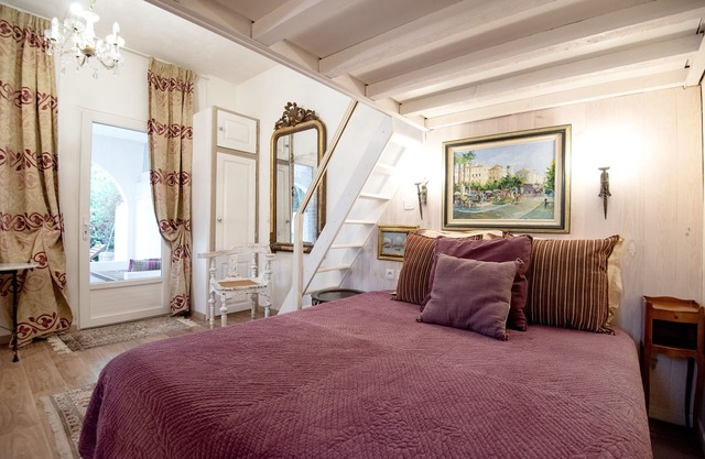 Charming Suite - Revelata