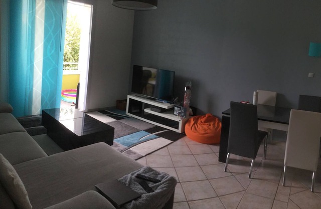 Charming T4 in a quiet location near the town center, ideal for long stays