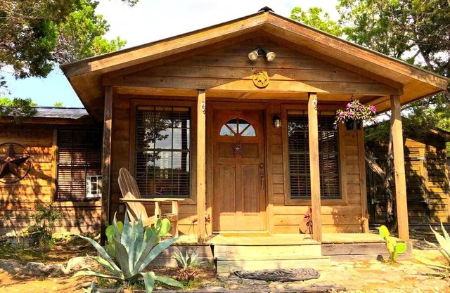 Charming Texas Hill Country Cabin Ideal for a Romantic Weekend Getaway