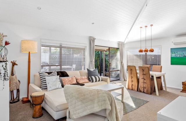 Charming Three Kings Home