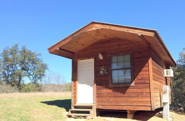 Charming Tiny House Rental in Texas Wine Country