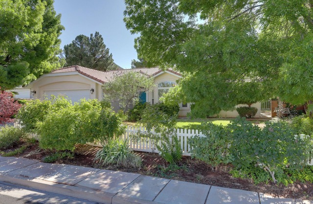 Charming Utah Abode w/Patio, Grill & Yard!