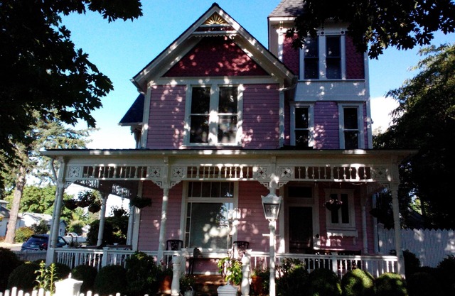 Charming victorian carriage house
