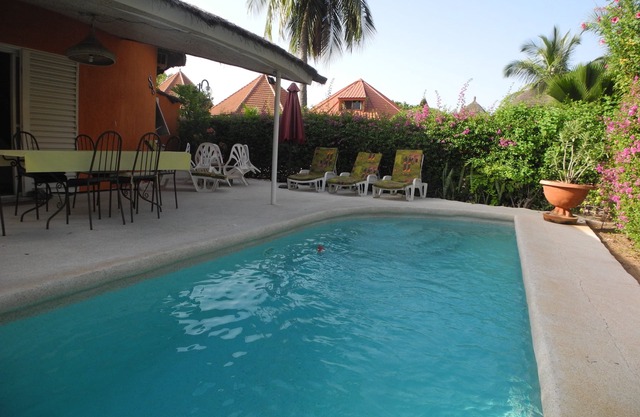 Charming villa with private pool(resi. Safari) 100m private beach with all comforts