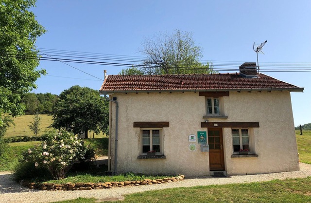Charming Village House with Garden, Terrace, and Lake Nearby