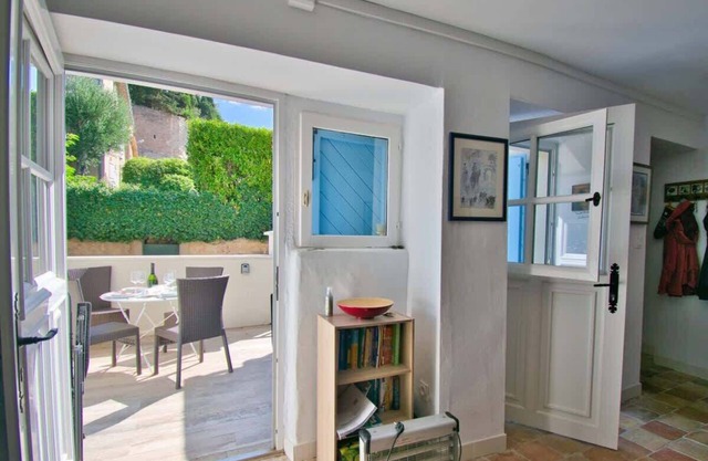 Charming village house in Puicheric with courtyard