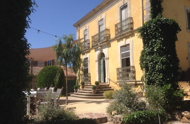Charming wine maker house with generous surfaces, garden and pool in Languedoc