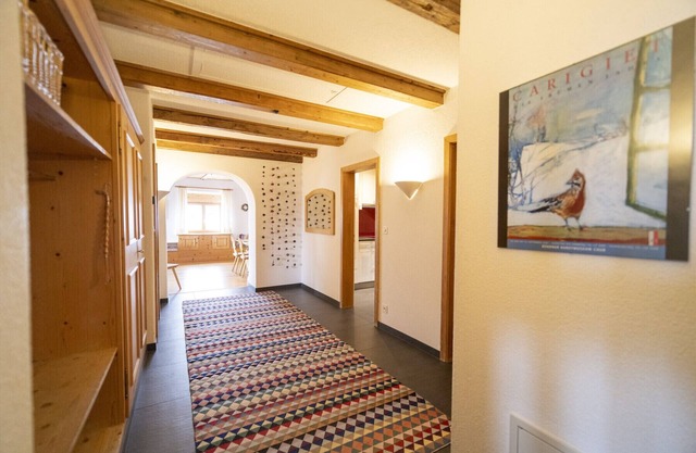 Chasa Rontsch Madlaina: Charming 4.5 room penthouse flat with panoramic views in the centre of Ftan