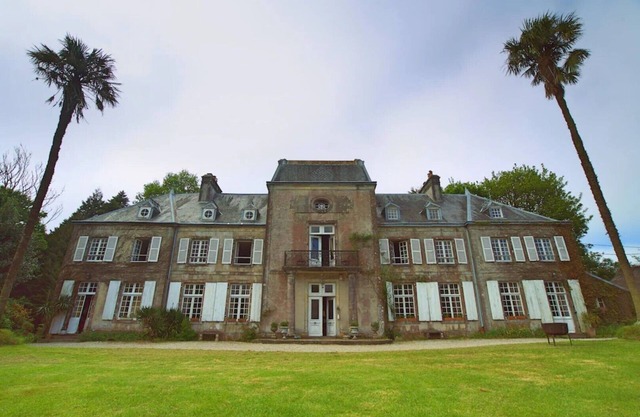 Chateau Le Mont Epinguet