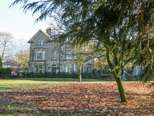 Chatsworth Suite