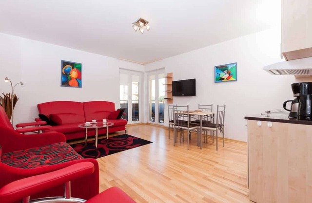 Chełmońskiego 3 Świnoujście | Bright Studio with Kitchenette | Balcony | Centre