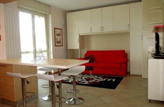 Cheap & Cozy studio flat