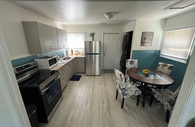 Cheerful 3 bedroom home