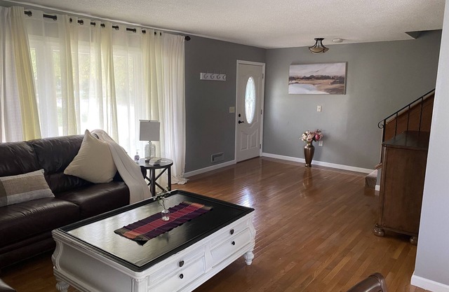Cheerful 3-bedroom home in Twin Cities