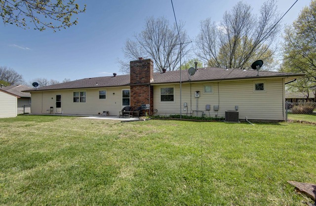 Cheerful, Chemical-Free 3-Bedroom Home