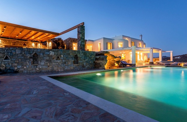 Chef included by Fantasia Villas: Elia Villas 16 bedrooms