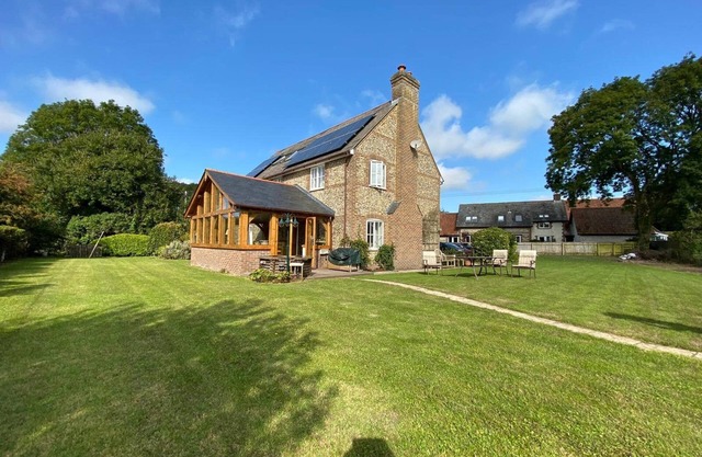 Chelsea cottage set in heart of Dorset unspoiled countryside