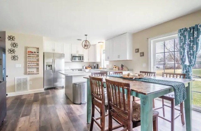 CherryCottage. Mins to Hershey Park~Pet Friendly, Fire pit & Grill