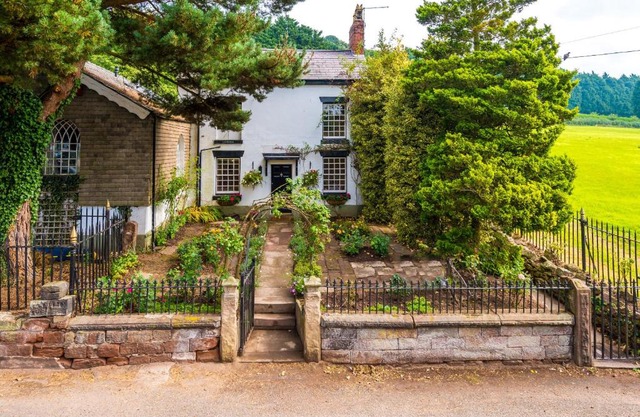 Cheshire Countryside, Delamere Forest, Family Retreat Rose Cottage