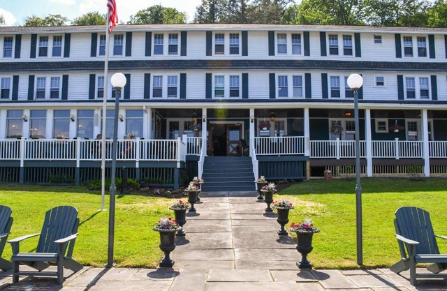 Chestnut Inn at Oquaga Lake