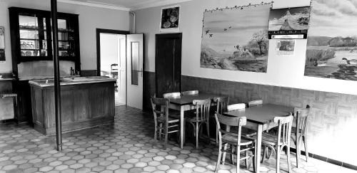 Chez Elise Moncheux