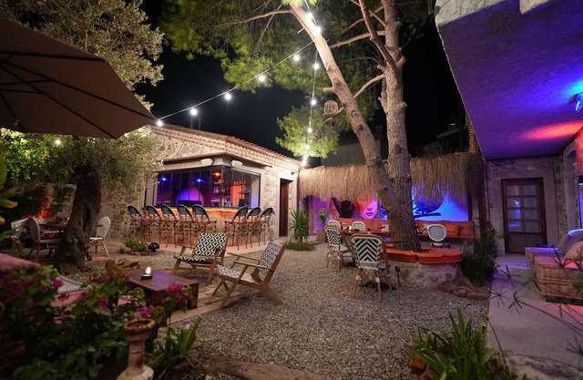 Chi House