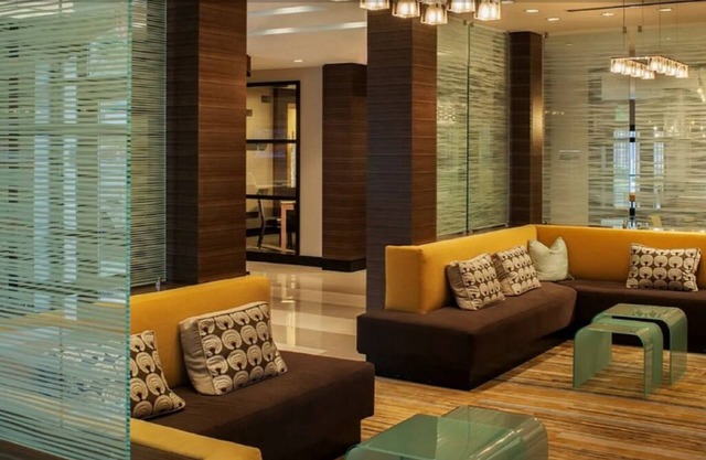Chic 1-bedroom apartment with AC, fitness room in fantastic Arlington