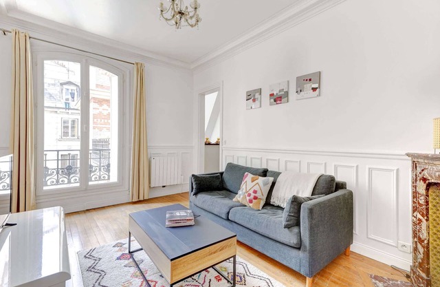 Chic 1BR Near Le Marais - Montorgueil & Louvre