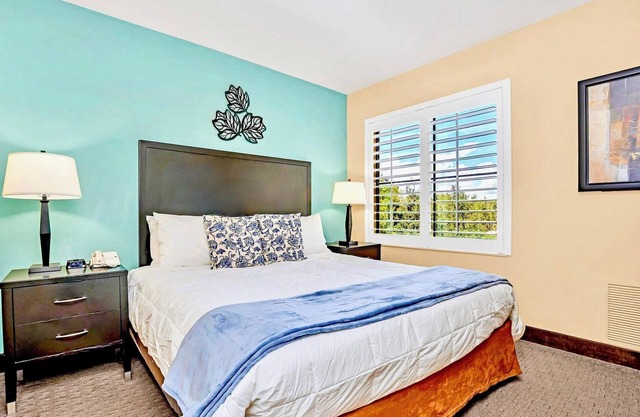 Chic 1BR Suite w Pool & Hot Tub near Universal