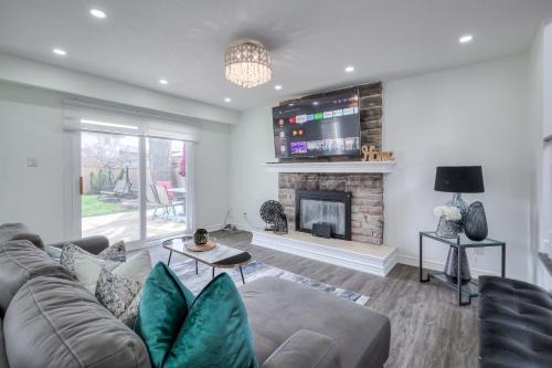 Chic 3BR Luxury Modern Villa