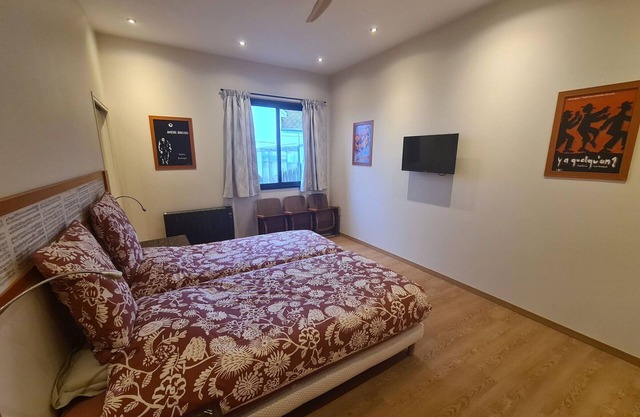 Chic Amédée PMR Room with Wi-Fi and breakfast included