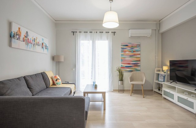 Chic apartment metro Kallithea 100m with WiFi, AC