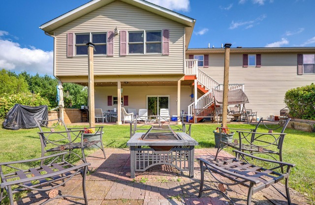 Chic Apple River Escape w/Fire Pit!