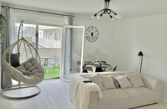 Chic et Cosy Appartement Épuré - T3