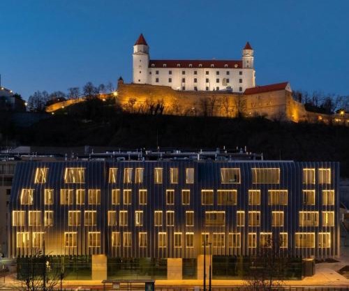 Chic Loft by Castle&Danube Old town Free Parking