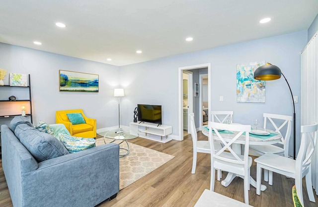 Chic Modern Hideaway w/Patio Near LA Best Sights6