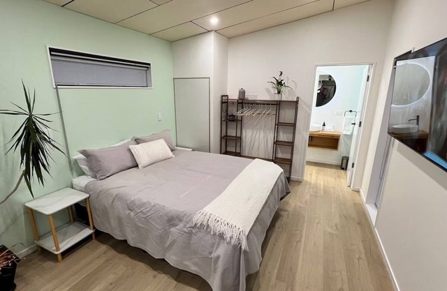 Chic & Relaxing Queenstown Stay