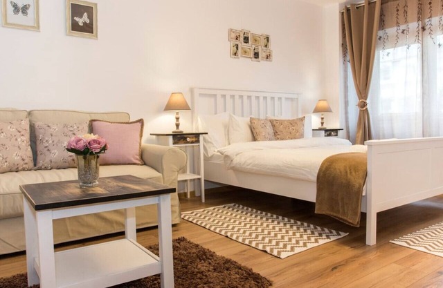 Chic & Spacious Retreat in Central Area – Your Perfect Home Away from Home!