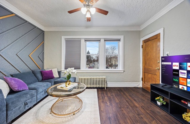 Chicago style apt/Near Hosp/ORD/MDW/DT