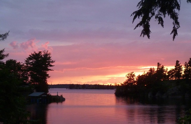 Chippewa Bay/Main Channel St Lawrence River near Alex Bay