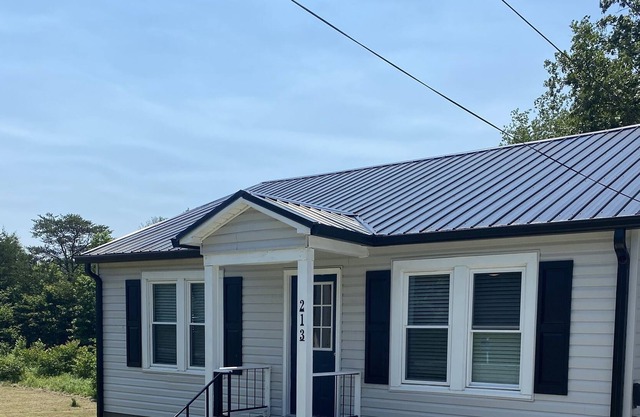 Choice Manor - 213 Brittian Dr Morganton 2 Bed/1Bath - Nature’s Playground
