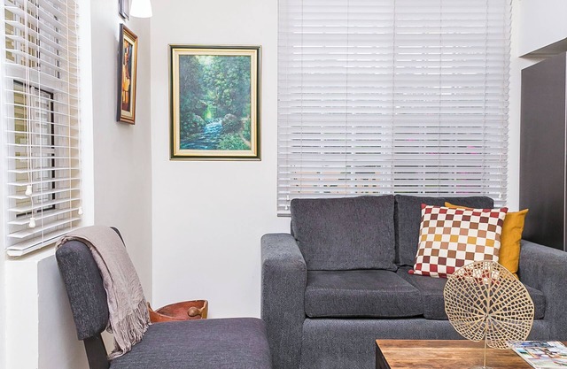 Choose the #1 Bliss 2-Bedroom, 1 Bath in Kingston - Tropical Bliss Experience