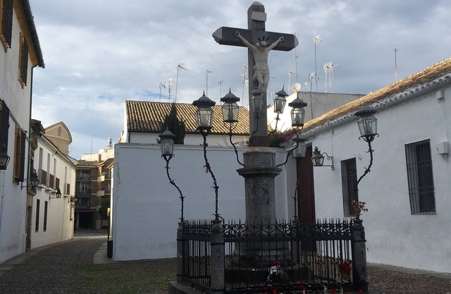 CHRIST OF THE LIGHTHOUSES. HISTORICAL CENTER AND HELMET. COMPLETE ACCOMMODATION