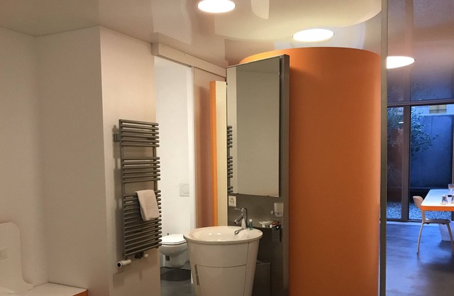 Chromotel