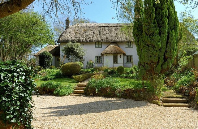 CHURCH COTTAGE, pet friendly in Whitchurch Canonicorum