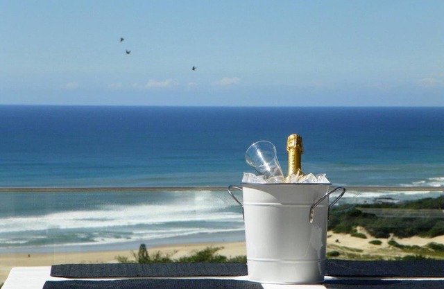 CINTSA VIEW - Double Story Guest House (Self-catering)