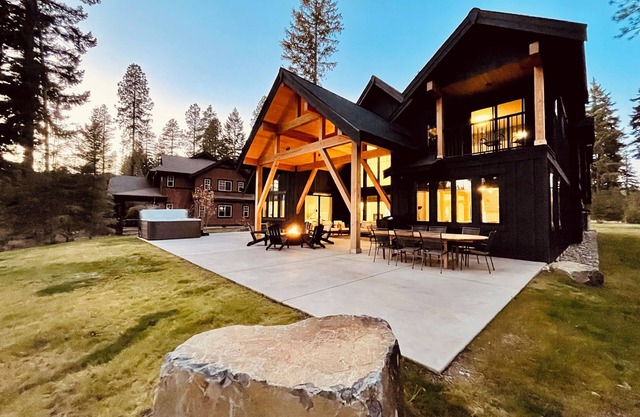 Circle of Pines 7 Bdrm Suncadia Home - Hot Tub+ Game Rm + FP + Views + 12pm ✔️Out