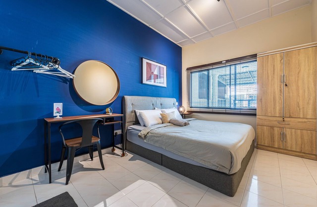 City Centre Designer Houz/5 mins to Sunway Velocity mall/Wifi/9-10pax