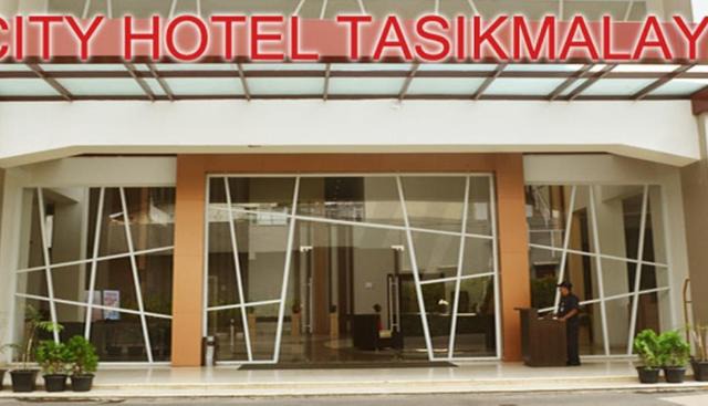 City Hotel